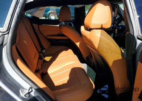 2023 BMW I4 Edrive 35 z USA, uszkodzony, nr VIN WBY43AW00PFP71344